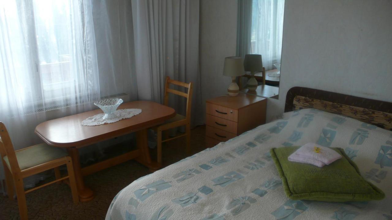 Privatviesnica Zvaigzne Hotel Jūrkalne Szoba fotó